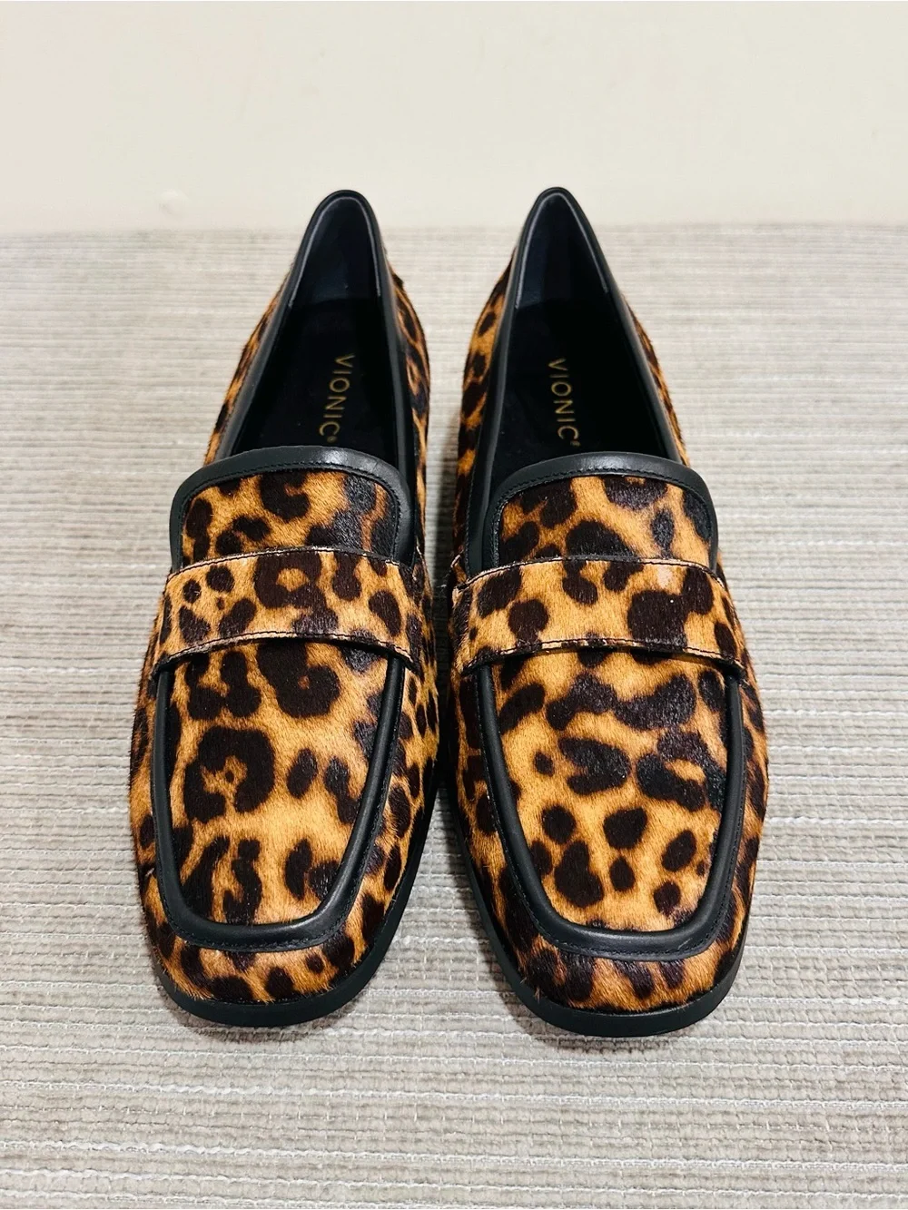 Vionic Sellah Women’s Loafers Leopard Print Calf Hair Orthotic Slip-On Size 11W